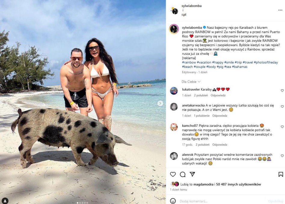 Sylwia Bomba i Grzegorz Collins pływają ze świnkami na wakacjach