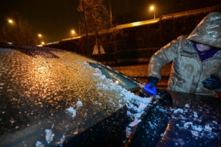 Gołoledź paraliżuje Polskę