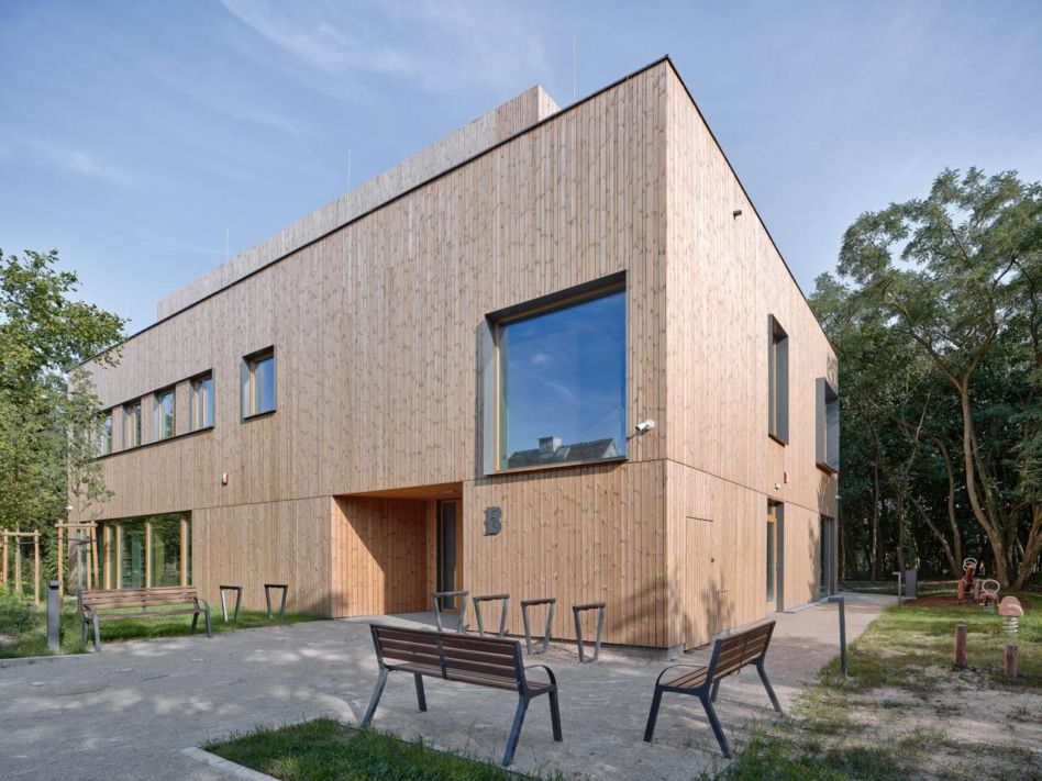 Nr 10/2024: Biblioteka w Choszczówce, proj. Ambient Magdalena Pios