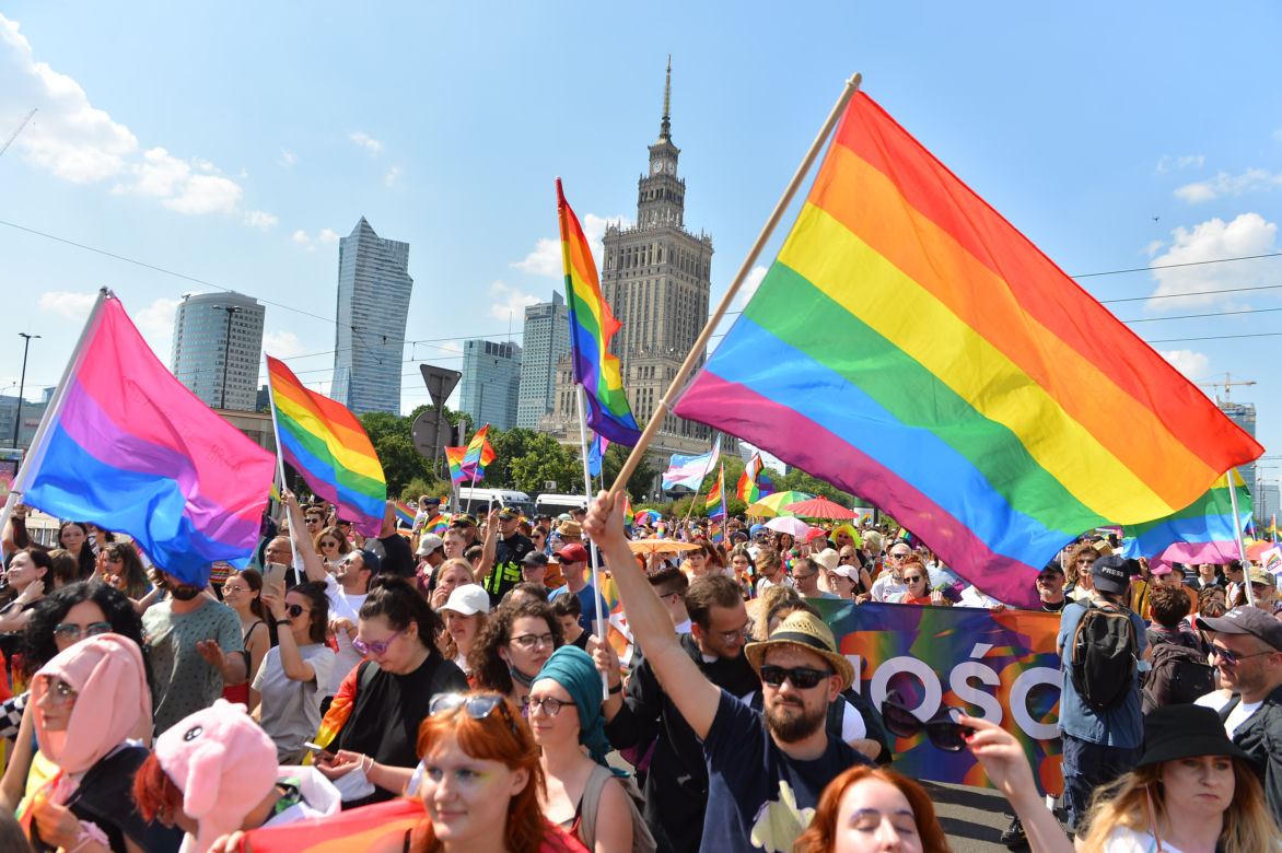 Zobaczcie pozostałe zdjęcia z Parady Równości - przesuń z prawej do lewej, by przejść dalej