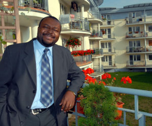 Były poseł zachęcał, by mieć dużo dzieci. Sam ma siedmioro! Jeden z synów to znany muzyk 