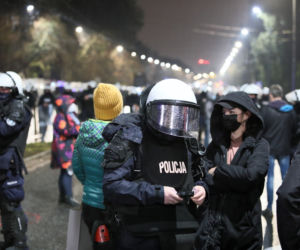 Warszawa protestuje przeciwko zaostrzeniu prawa aborcyjnego