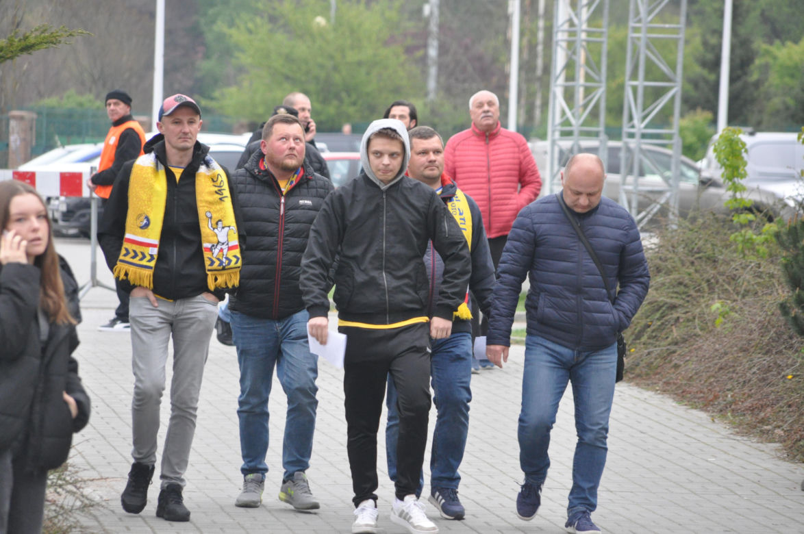 Kibice Industrii Kielce przed meczem z SC Magdeburg