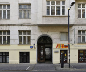 Tych miejsc już nie zobaczycie! Oto kultowe kawiarnie przedwojennej Warszawy [GALERIA]