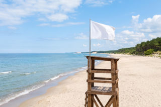 Sinice Łazy. Czy w Łazach można się kąpać 16.07? Flaga, warunki pogodowe