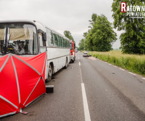 Śmiertelny wypadek na DK 65 za Prostkami. Motocyklista zginął na miejscu
