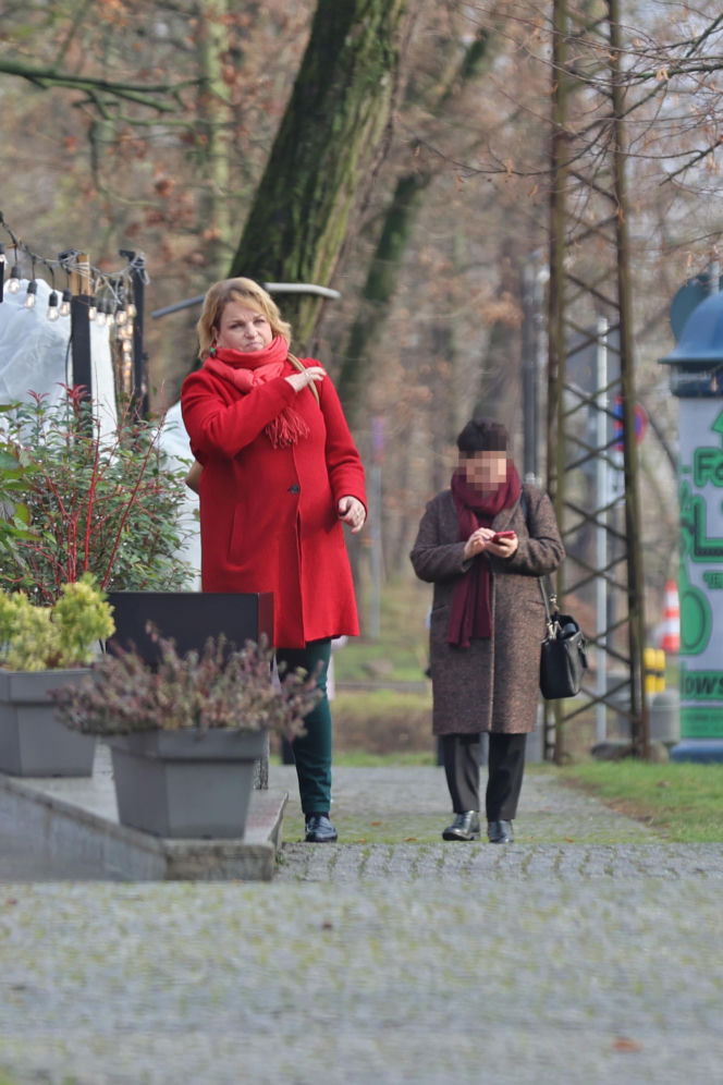 Katarzyna Bosacka w parku