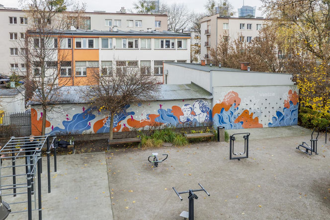 To najstarsze osiedle w Warszawie. Aby żyć jak w bajce panowały tu dziwne zasady