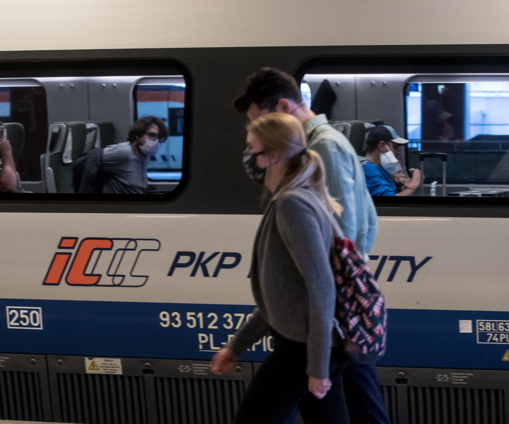 Koronawirus w pociągach Pendolino! Jechałeś tymi składami? PILNIE zgłoś się do sanepidu!