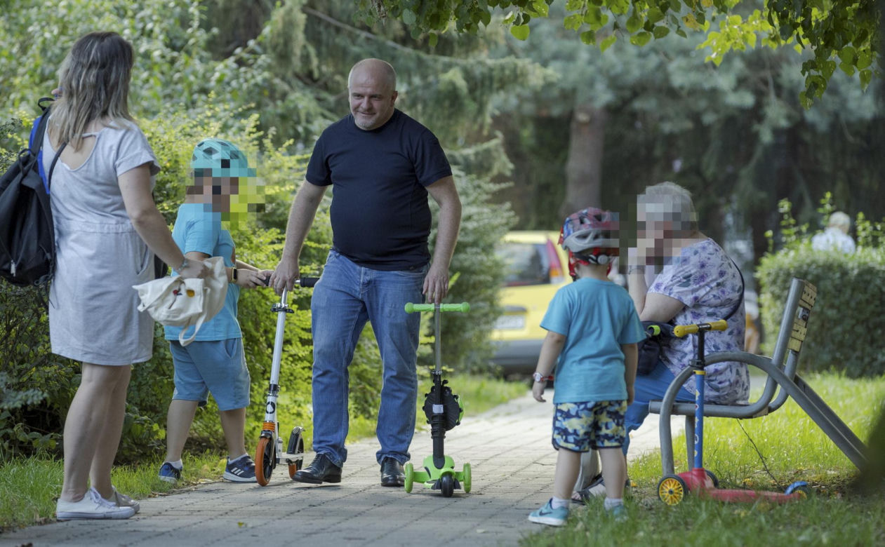 Paweł Kowal z siostrzeńcami