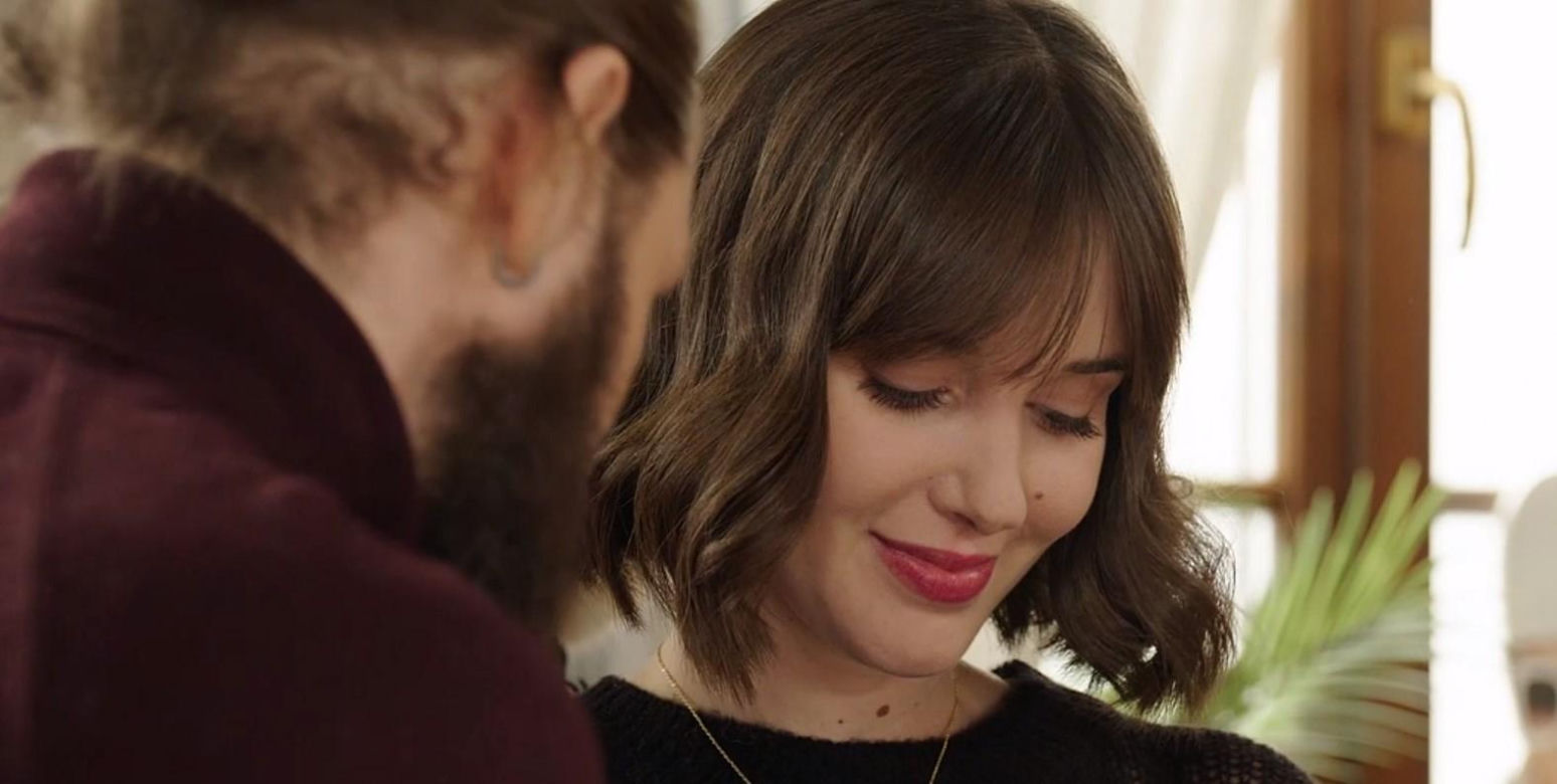 M jak miłość. Ania (Alina Szczegielniak), gangster Robert (Kamil Drężek)	