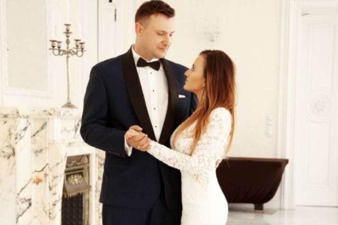 Rolnik szuka żony - Grzesiek i Ania w sesji zdjęciowej