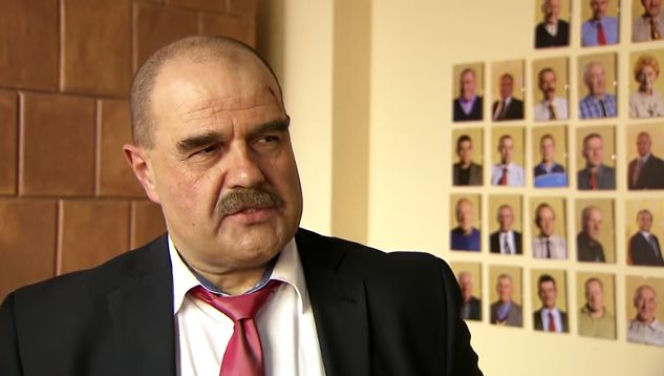 Ranczo 10 sezon. wójt Paweł Kozioł (Cezary Żak)