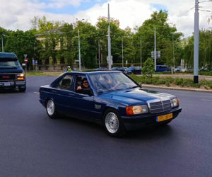 Parada zabytkowych pojazdów w Szczecinie