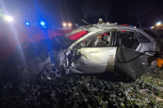 Stracił panowanie na prostej drodze. 18-letni pasażer zginął na miejscu! 