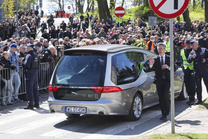 Ból, rozpacz, łzy. Poruszające sceny na pogrzebie Łukasza Litewki