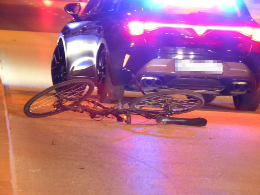 Czarna seria rowerzystów