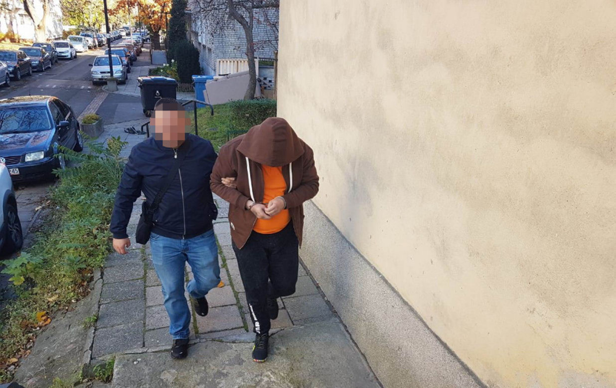 Gang plądrował mieszkania na Śródmieściu! Rabowali wszystko, co wpadło im w łapy