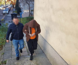 Gang plądrował mieszkania na Śródmieściu! Rabowali wszystko, co wpadło im w łapy