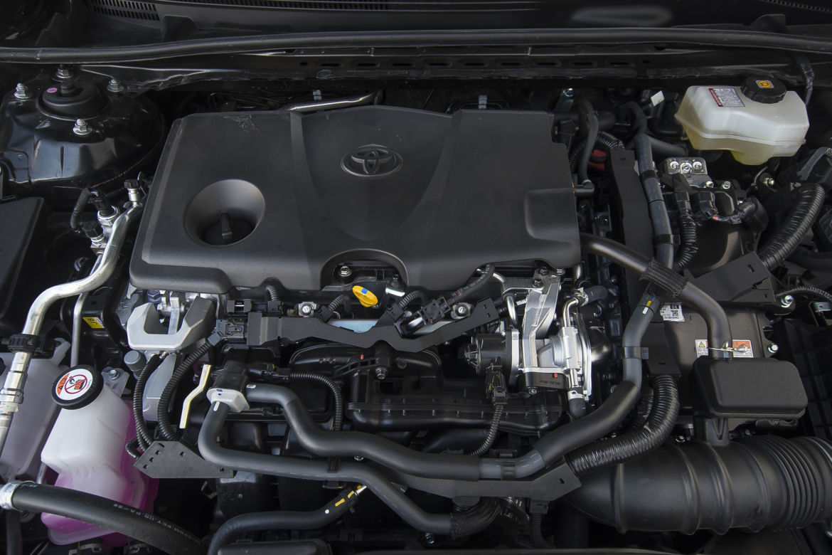 Toyota Camry 2.5 Hybrid Dynamic Force 218 KM e-CVT Executive