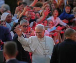 Papież Leon XIV w szpitalu z guzem płuca! Podano ważną datę