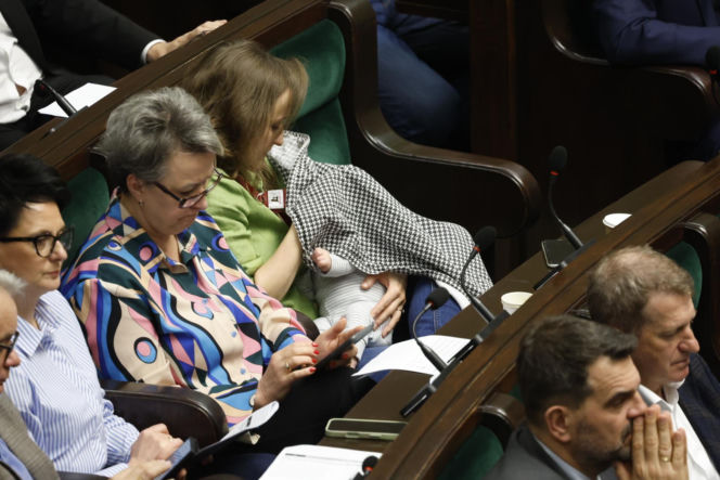 Bosakowie przyszli do Sejmu ze Stefankiem