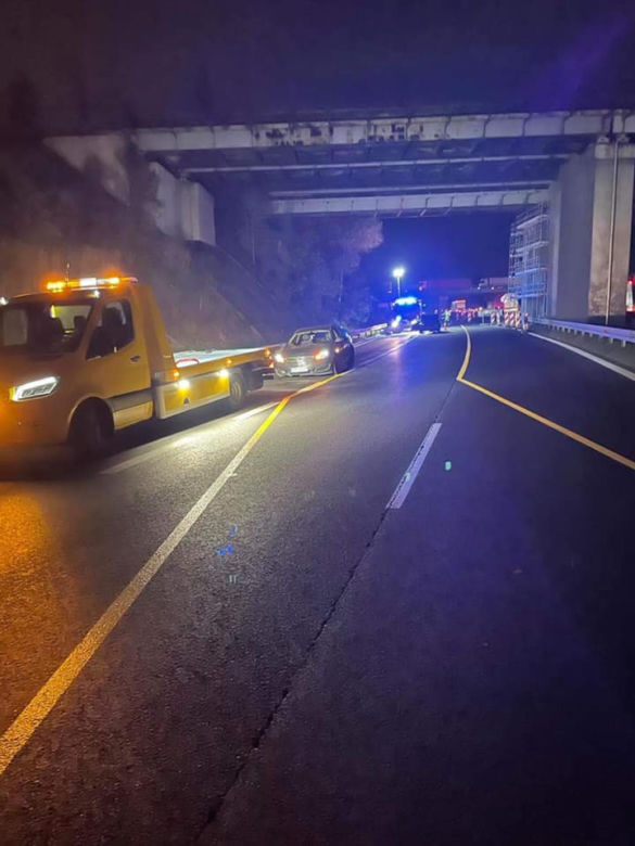 Śląskie: Groźny wypadek na trasie S1. Droga w kierunku Dąbrowy Górniczej jest całkowicie zablokowana
