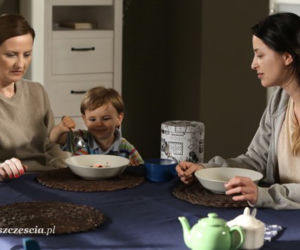 Barwy szczęścia. Weronika (Kalina Hlimi-Pawlukiewicz), Maria Pyrka (Izabela Kuna)