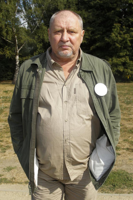 Rola Ferdynanda Kiepskiego niemal zepsuła mu karierę. Czym zajmuje się obecnie Andrzej Grabowski i jak zmienił się przez lata?