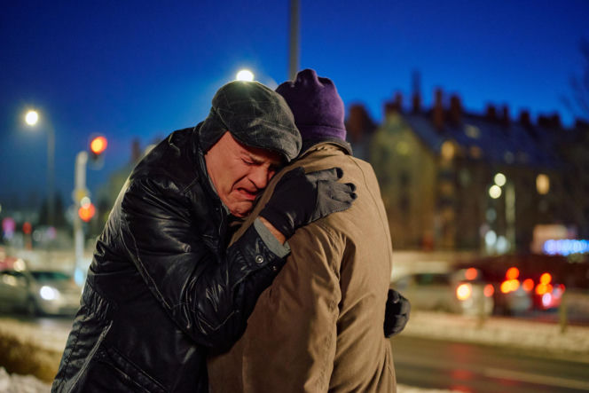 Pożar w pensjonacie strawi cały dorobek życia Romana i Honoraty.