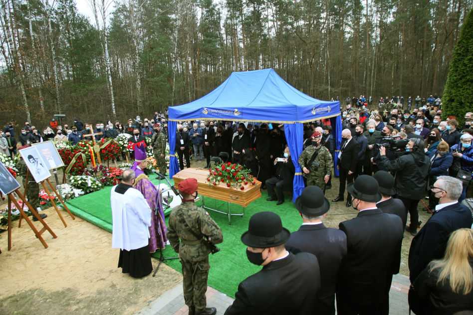 Poświęcenie nowego nagrobka Krzysztofa Krawczyka