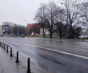 Gigantyczny wieszak w centrum Wrocławia