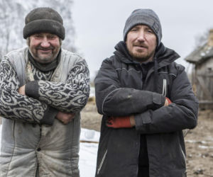 Portrety Gienka i Andrzeja na aukcji WOŚP. Cena rośnie