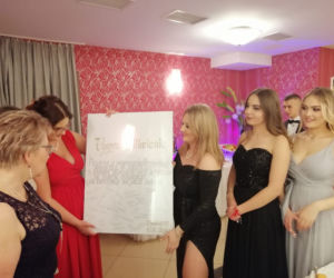 Studniówka 2020. V LO w Białymstoku w Dworku Tryumf 