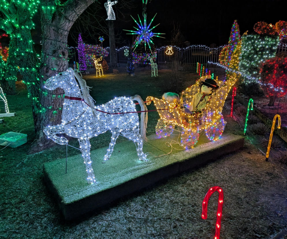 Rodzinna tradycja i tysiące świateł. „Magia Świąt” w Łęgu Tarnowskim