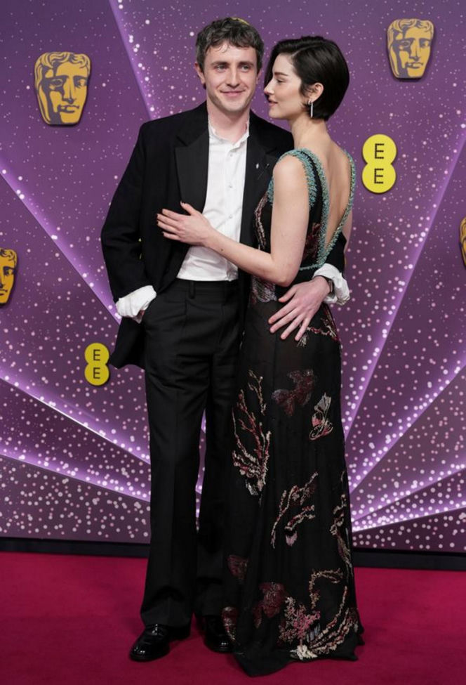 Gwiazdy przebrane za abażury na Bafta. Kto się popisał najlepszą kreacją?