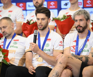 Złoci medaliści ME przywitani przez kibiców na lotnisku