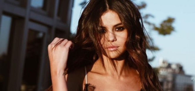 Justin Bieber nago na Instagramie Seleny Gomez. O co chodzi? 