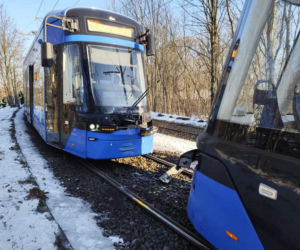 Kraksa tramwajów w Krakowie! Są ranni, utrudnienia komunikacyjne. Sprawdź zmienione trasy