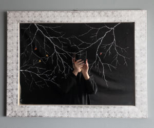 W lustrze ujrzał sztukę. Odbicie to nie jedyny obraz w jego dziełach