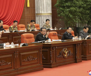 Kim Dzong Un schudł o POŁOWĘ! Zrezygnował tylko z trzech rzeczy