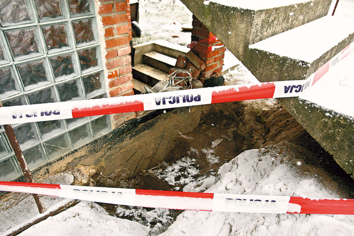 Zabiła teściową i zakopała pod schodami