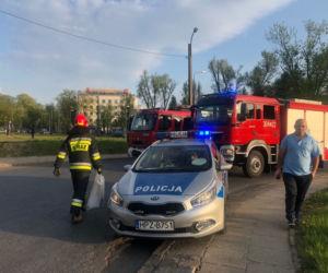 Wypadek przy Obozowej. Dwóch strażników miejskich w szpitalu