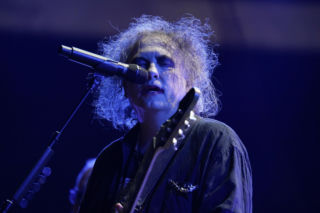 Robert Smith (The Cure) został kuratorem legendarnego cyklu Teenage Cancer Trust. Jakie zespoły zaprosił muzyk? 