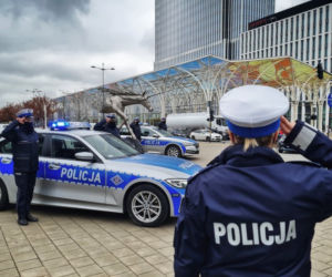 Łódzkie: WZRUSZAJĄCE gesty hołdu i pamięci! Tak policjanci pożegnali swojego kolegę! 