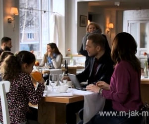 M jak miłość. Marta (Dominika Ostałowska), Andrzej (Krystian Wieczorek), Sonia (Marta Król)