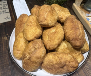 Pączek z paprykarzem kamieńskim