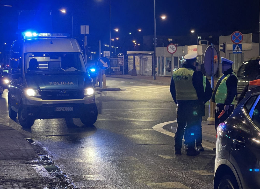 Legionowo. Piesza potrącona na przejściu. Za kierownicą prokurator