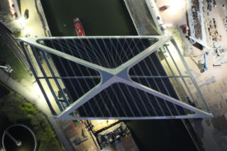 Piramidebrug w Gandawie