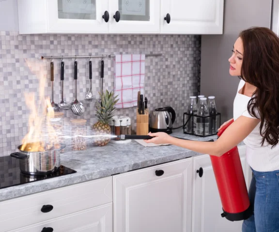 Co każdy właściciel domu powinien mieć, aby chronić go przed pożarem?